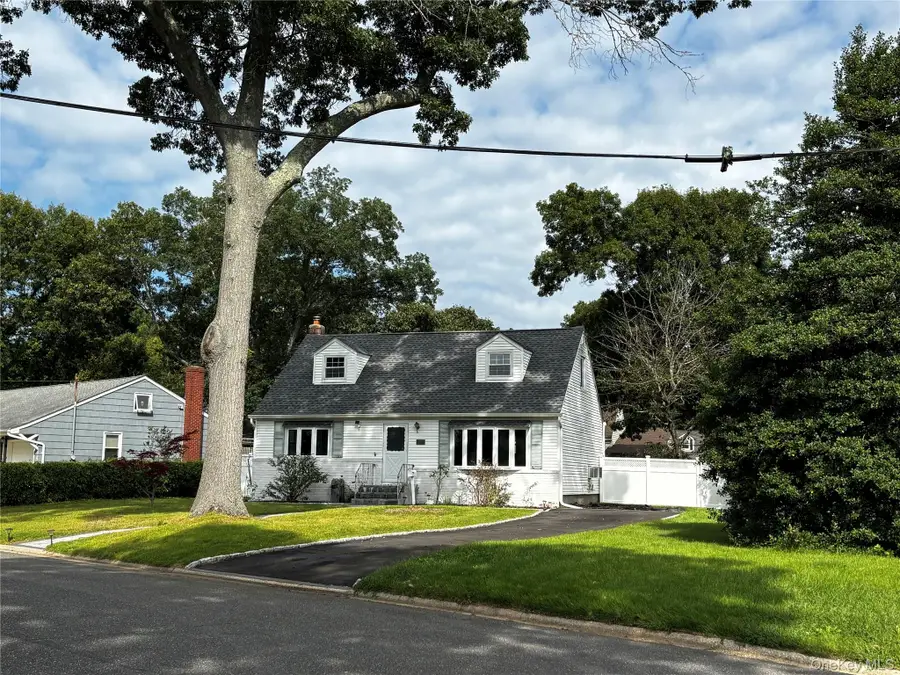 105 Rutledge Road, North Babylon, NY 11703 - #2