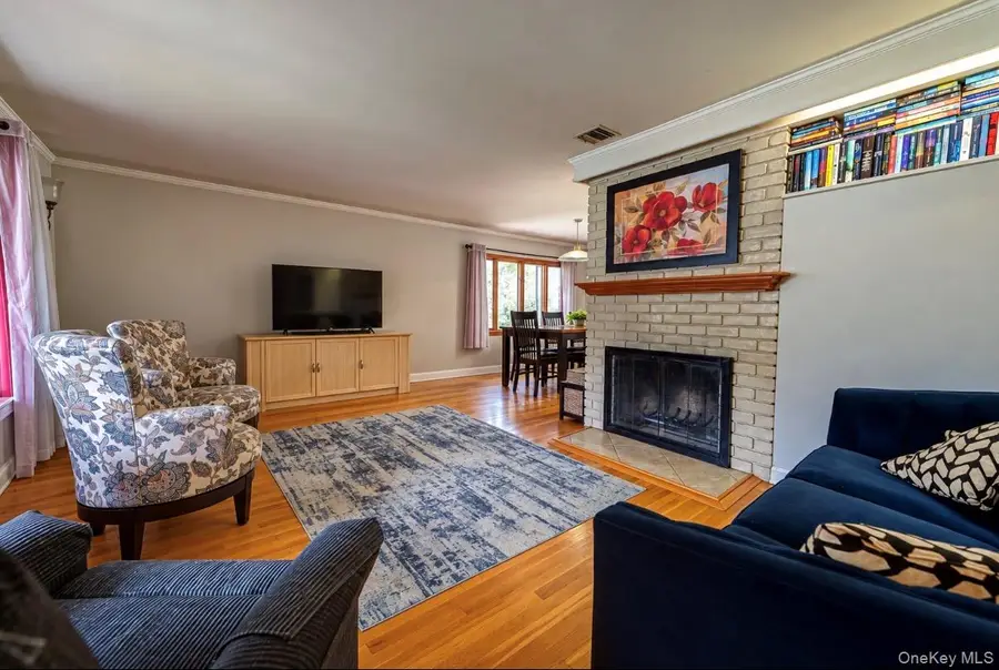 1109 Sunapee Road, West Hempstead, NY 11552 - #3
