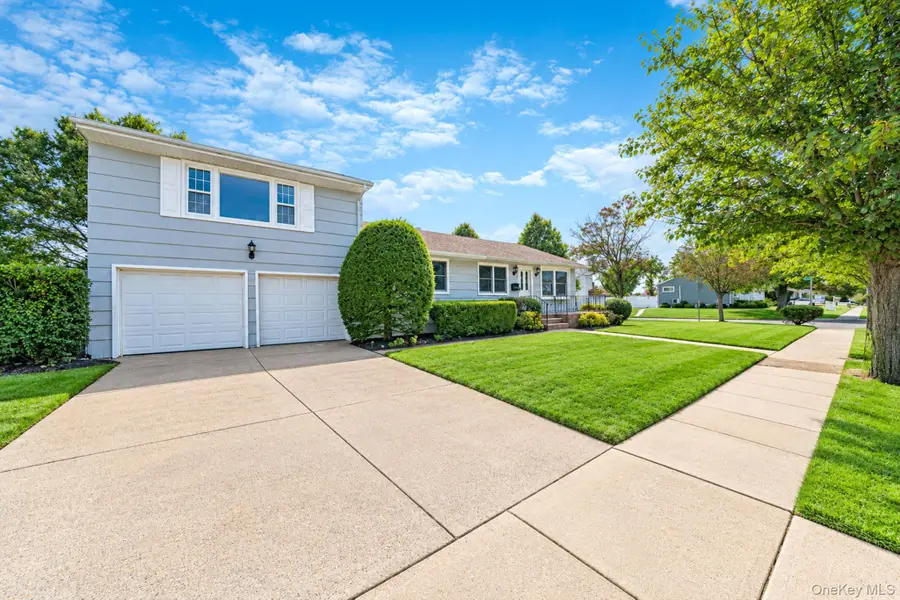 745 Anderson Avenue, Franklin Square, NY 11010 - #2
