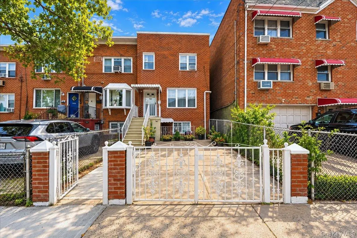 1360 Edwards Avenue, Bronx, NY 10461 - #1