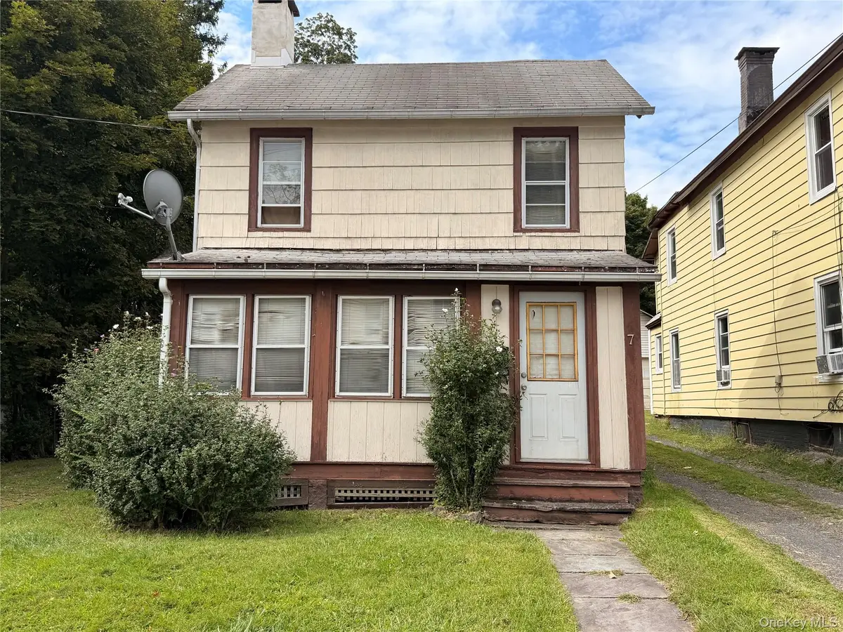 7 Harding Street, Middletown, NY 10940 - #1