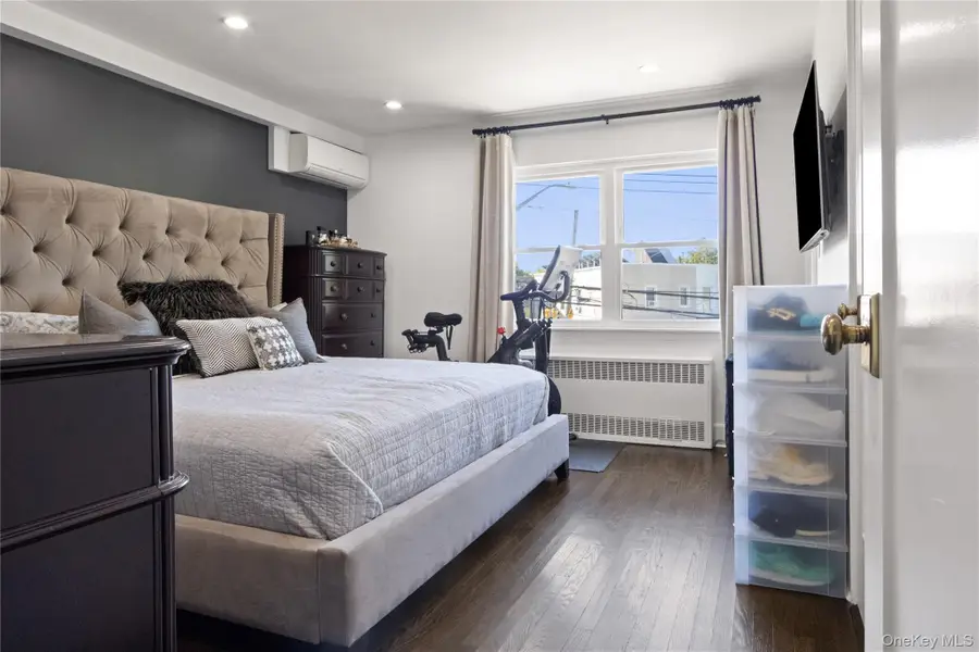 1902 Bronxdale Avenue, Bronx, NY 10462 - #2