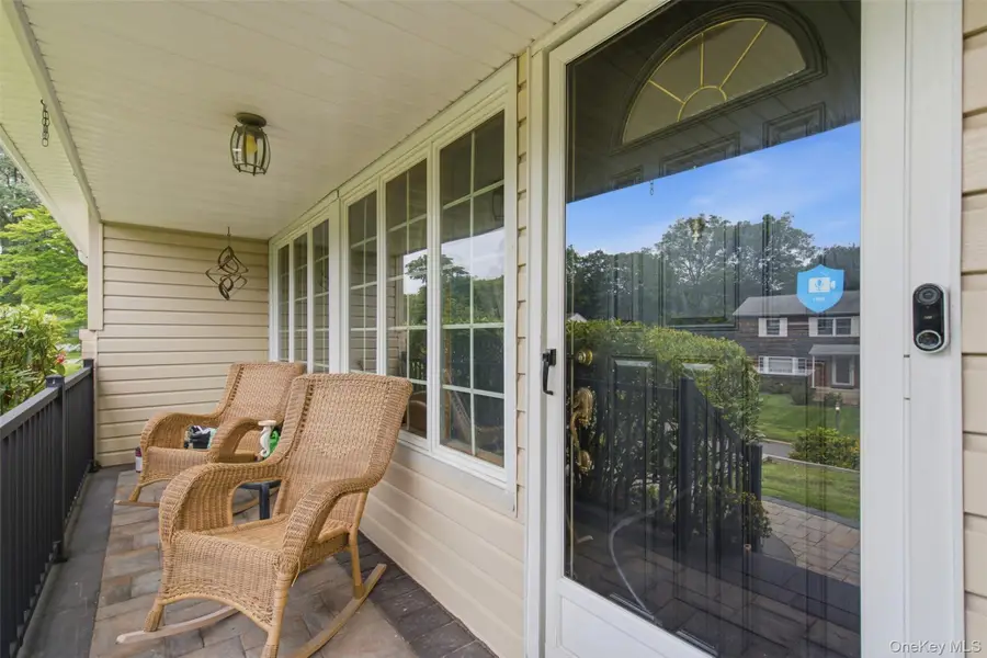 20 Old Town Lane, Huntington, NY 11743 - #2