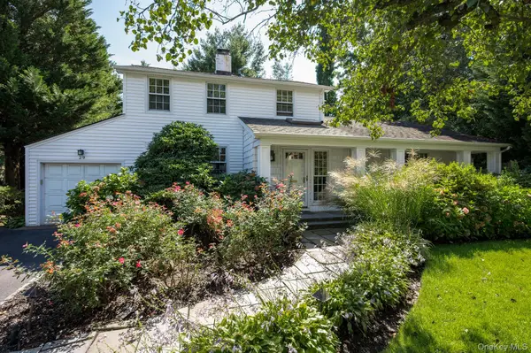 29 Argyle, Albertson, NY 11507