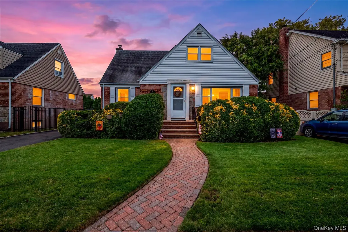 87 Woods Avenue, Malverne, NY 11565 - #1