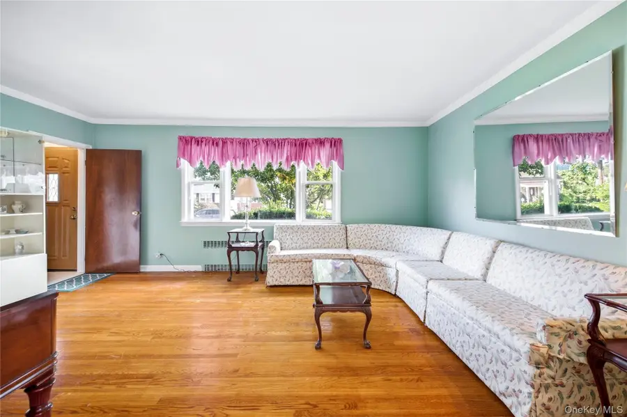 204 Pamlico Avenue, Uniondale, NY 11553 - #2
