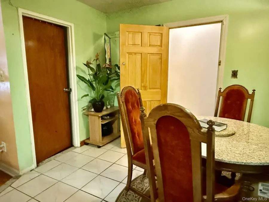 621 Commonwealth Avenue, Bronx, NY 10473 - #3