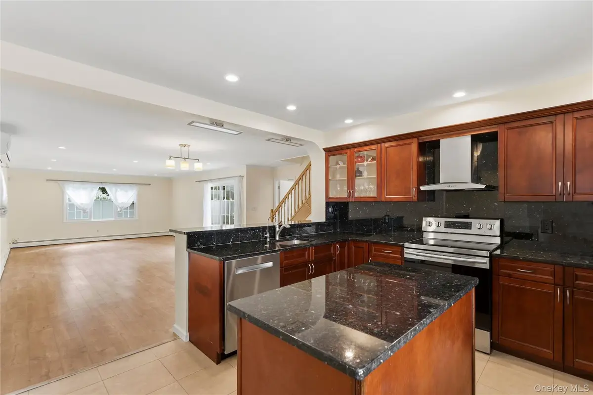 79 Albatross Road, Levittown, NY 11756 - #1