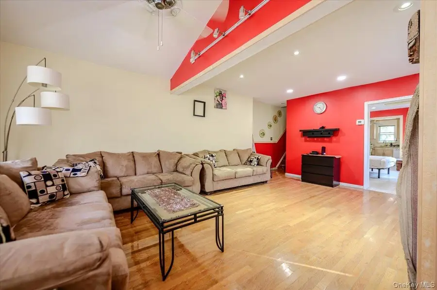 950 Edison Avenue, Bronx, NY 10465 - #2