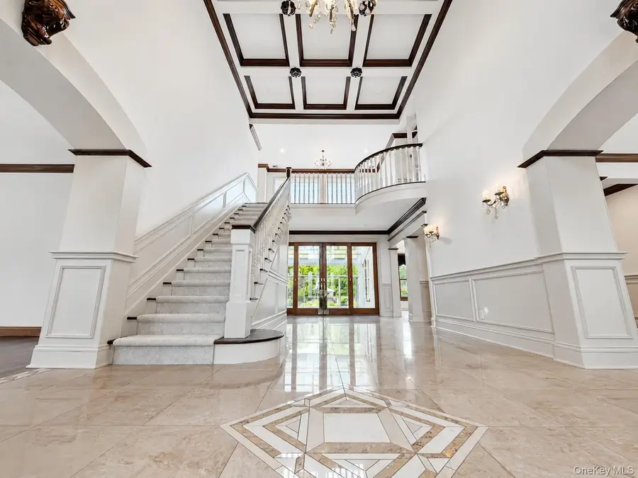 38 The Helm, East Islip, NY 11730 - #3
