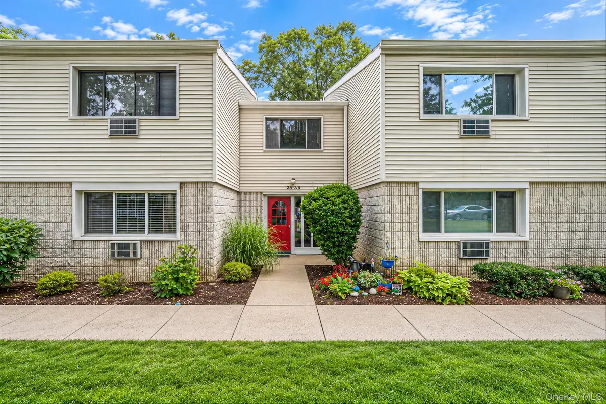 28 Richmond Boulevard #1B, Ronkonkoma, NY 11779 - #1