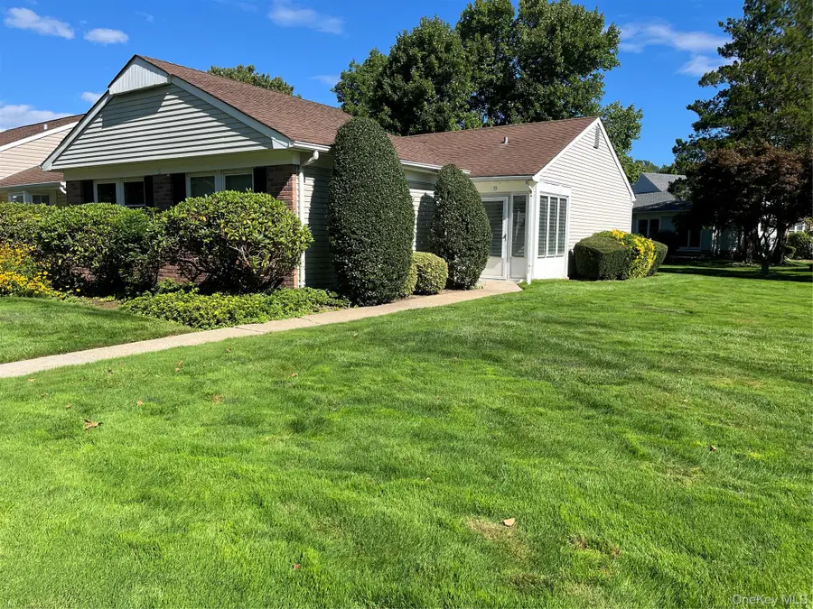 19 Hearthside Drive, Mount Sinai, NY 11766 - #2