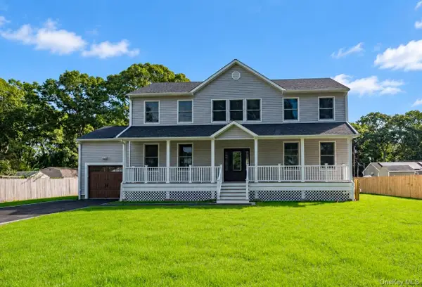 71 Stuyvesant Avenue, Mastic, NY 11950
