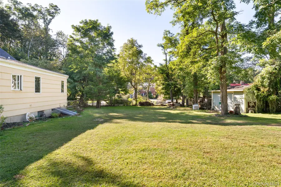 4 Acacia Road, Rocky Point, NY 11778 - #2