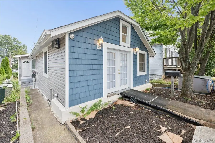 72 Poplar Avenue #72, Bronx, NY 10465 - #3