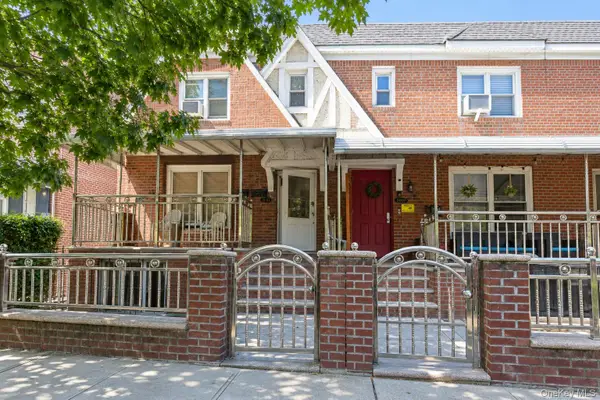 3062 49th Street, Astoria, NY 11103