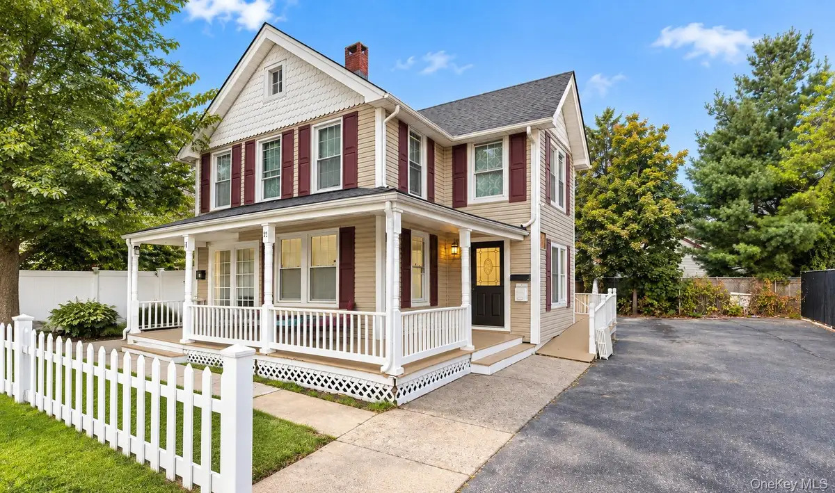 21 Carleton Avenue, East Islip, NY 11730 - #1