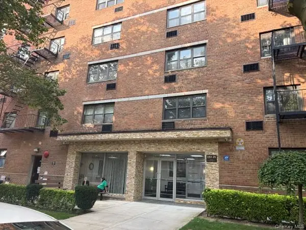 153-25 88 Street #3F, Howard Beach, NY 11414
