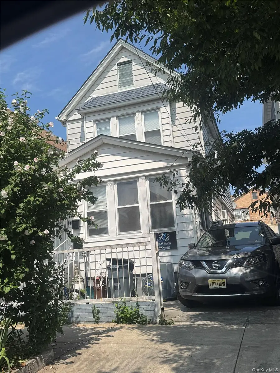 104-45 113 Street, South Richmond Hill, NY 11418 - #2