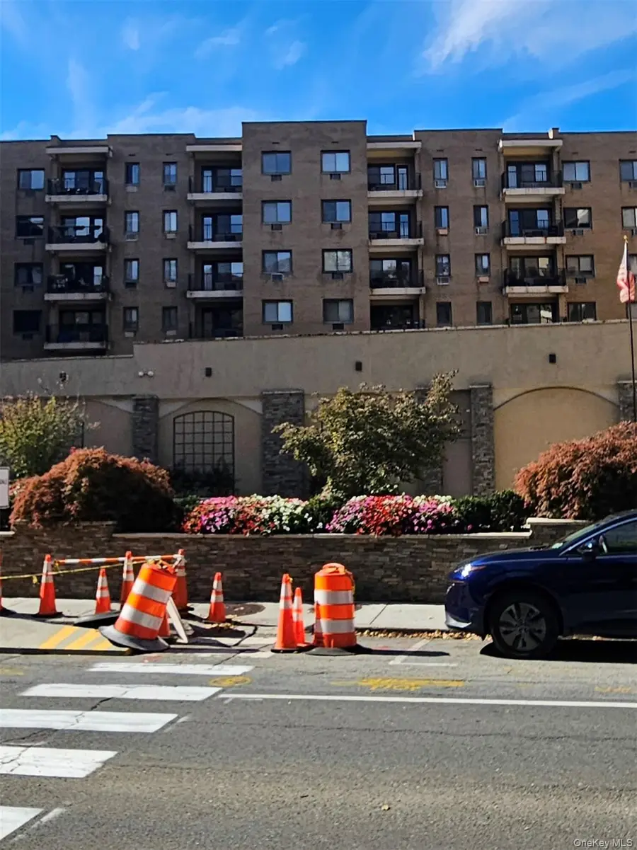 100 E Hartsdale Avenue #4BW, Hartsdale, NY 10530 - #2