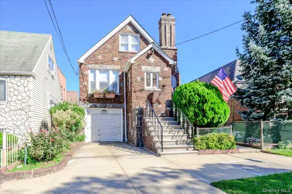 2222 Fenton Avenue, Bronx, NY 10469