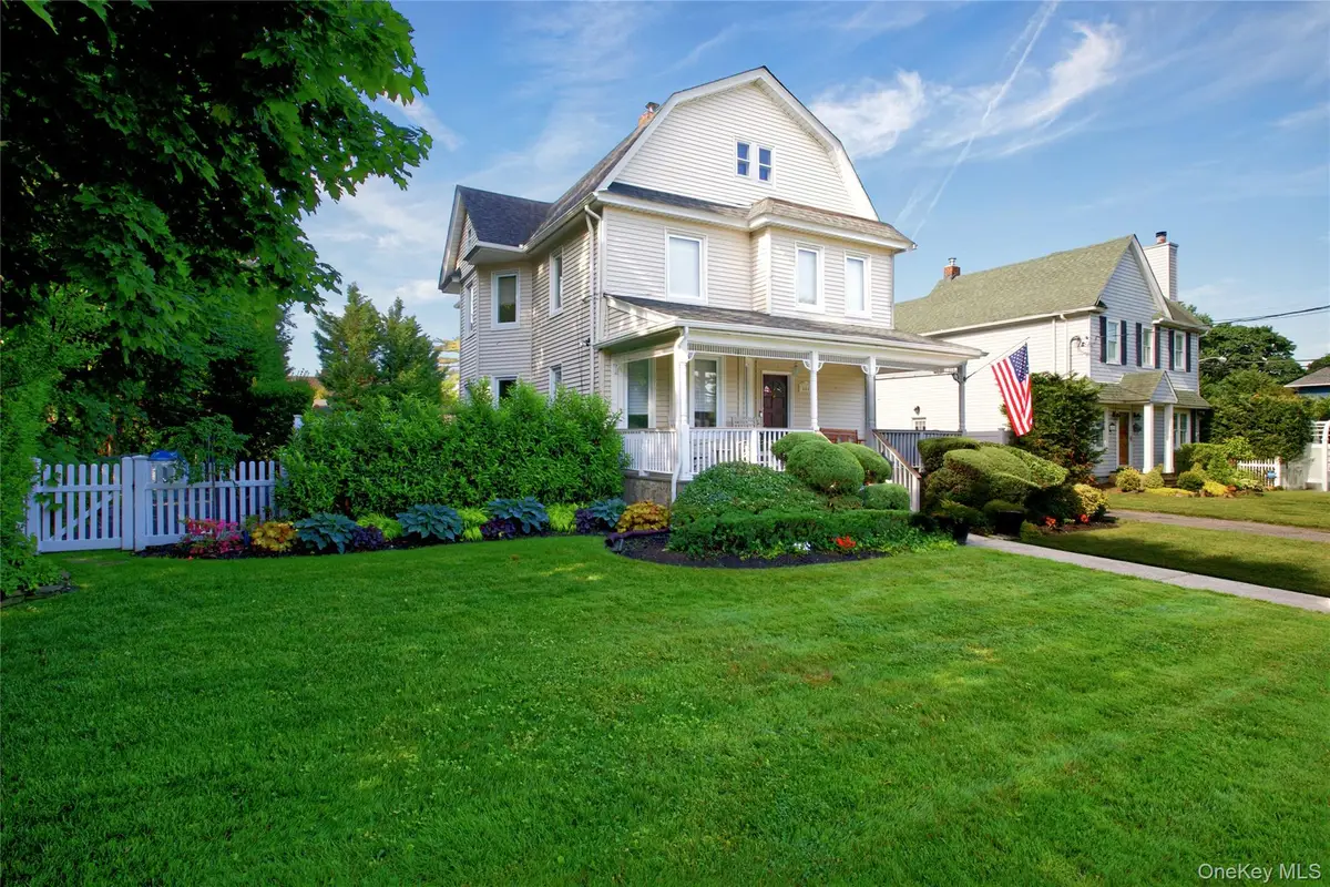 444 Lakeview Avenue, Rockville Centre, NY 11570 - #1