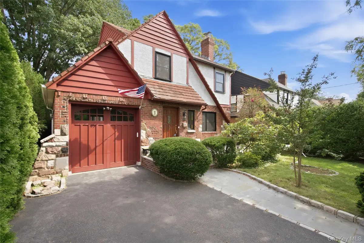 304 Kilburn Road S, Garden City, NY 11530 - #1