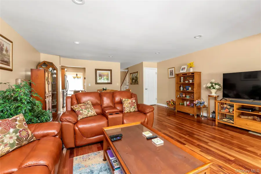 2189 Jerusalem Avenue, Merrick, NY 11566 - #2