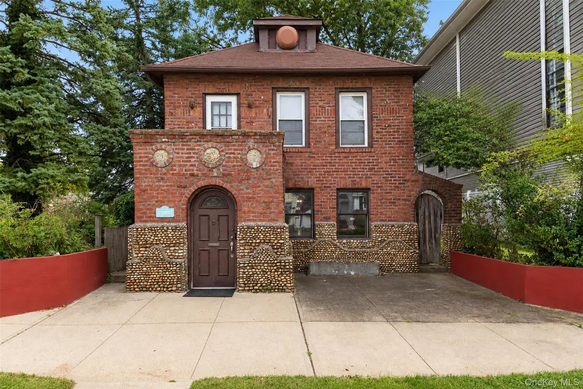 145 Arlington Avenue, Valley Stream, NY 11580 - #1