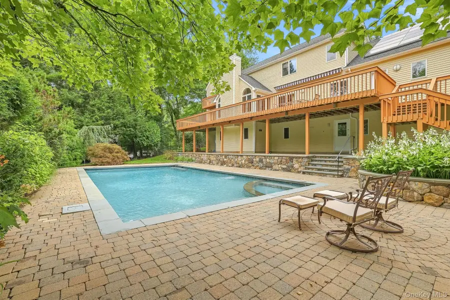 48 Random Farms Circle, Chappaqua, NY 10514 - #2