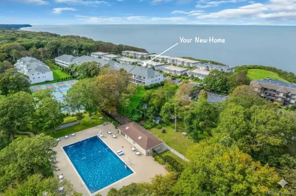 3104 Bluffs Drive S, Baiting Hollow, NY 11933