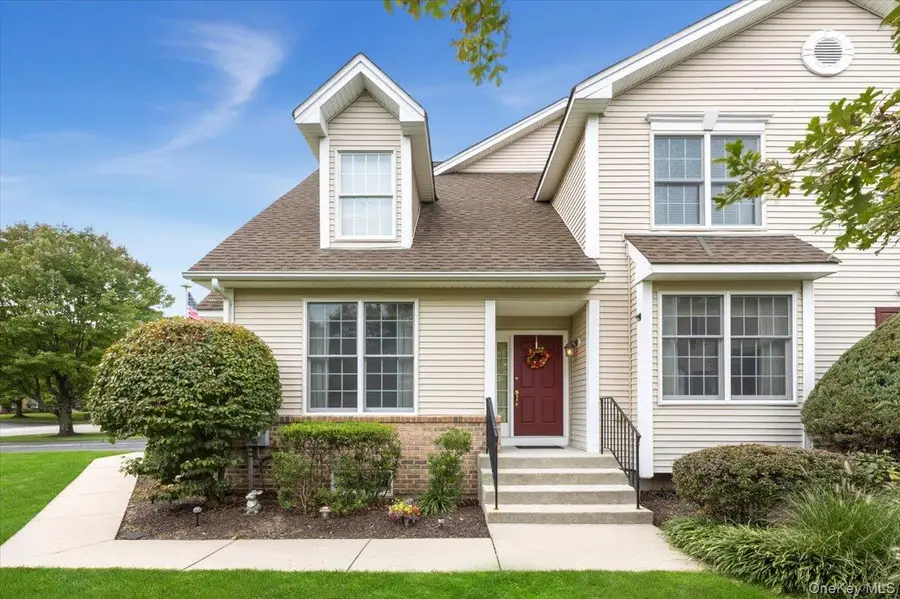 12 Sassinoro Boulevard, Cortlandt Manor, NY 10567 - #2