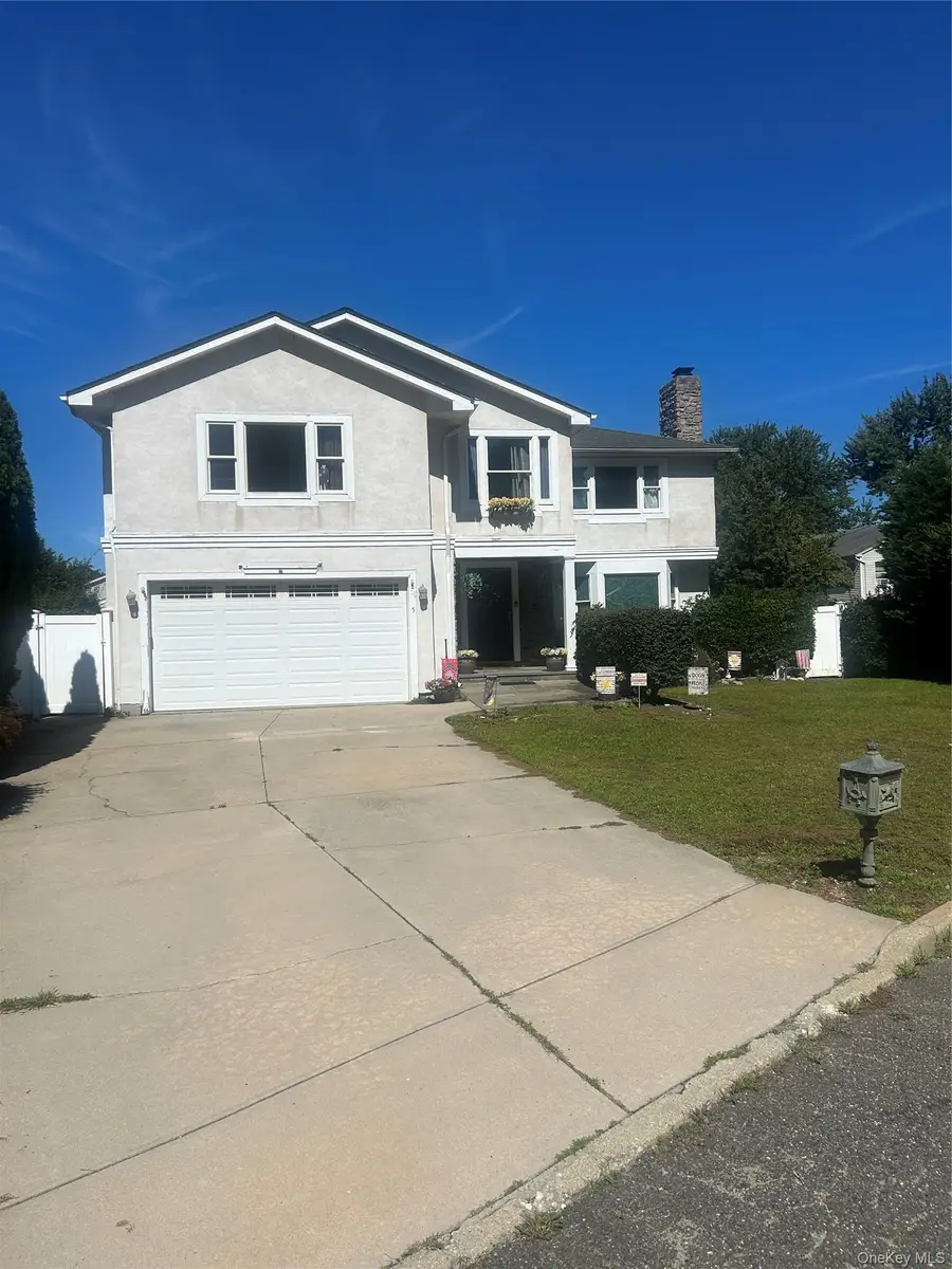 5 Vivona Court, Bayville, NY 11709 - #2