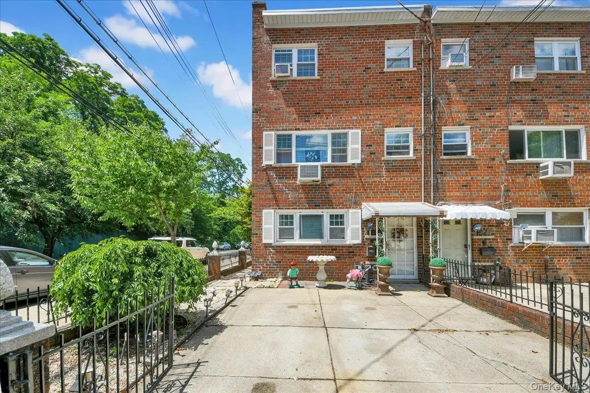 2521 Hollers Avenue, Bronx, NY 10475 - #1