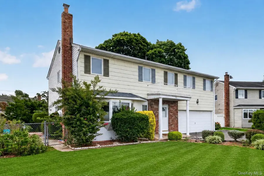 15 Country Court, Hicksville, NY 11801 - #2