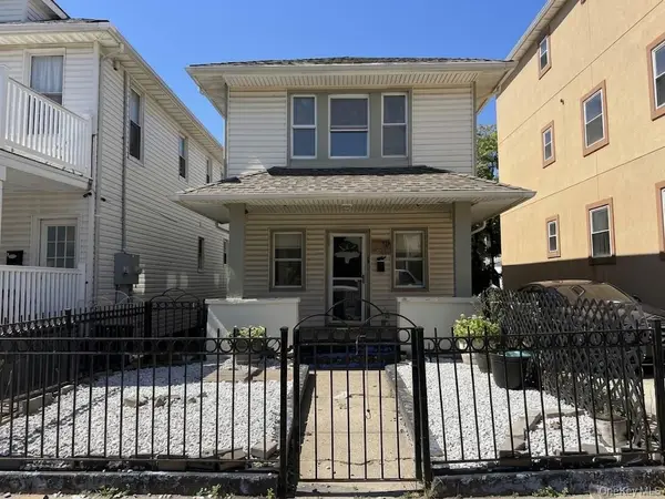149 Beach 27th Street, Far Rockaway, NY 11691