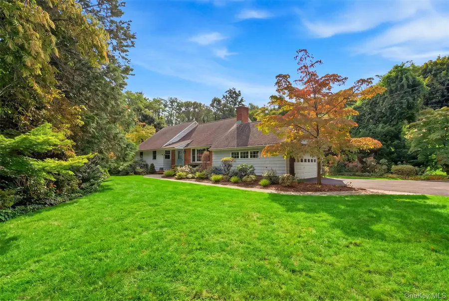 174 Flower Hill Road, Halesite, NY 11743 - #3