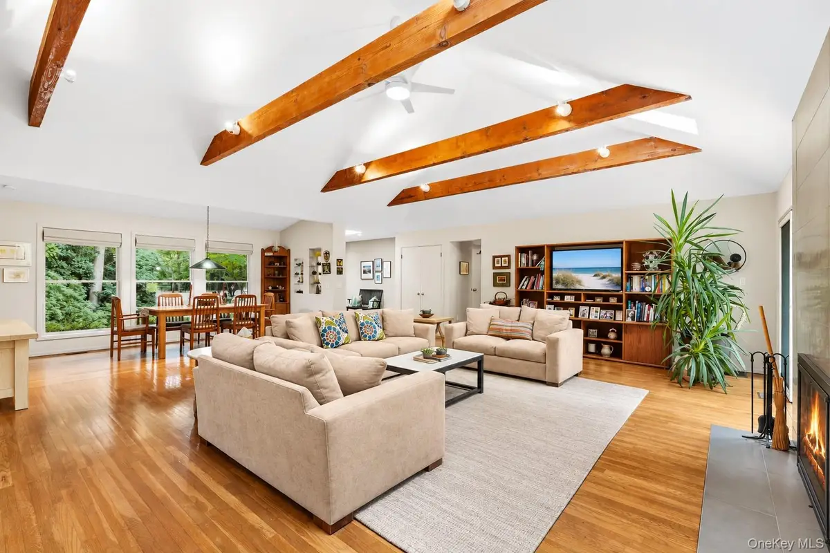15 Springwood Way, East Hampton, NY 11937 - #1