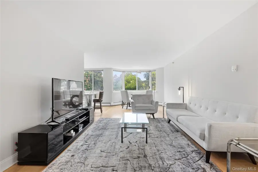 14 Nosband Avenue #3K, White Plains, NY 10605 - #3
