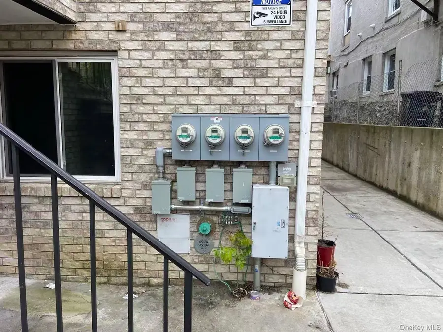 1233 Beach Avenue, Bronx, NY 10472 - #3