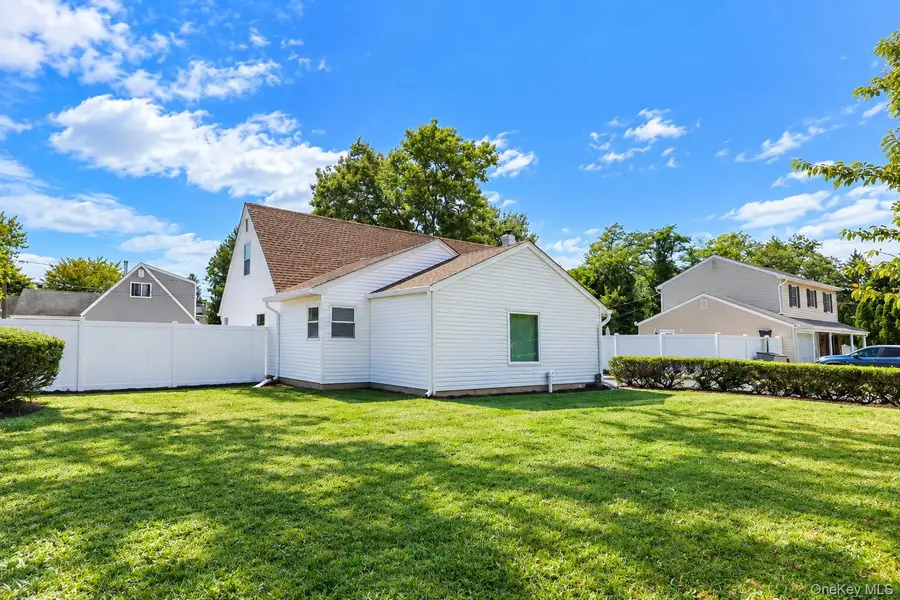 14 Arcadia Drive, Dix Hills, NY 11746 - #2