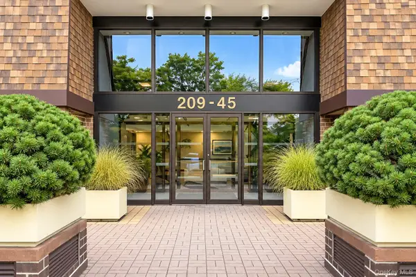 209-45 26th Avenue #3F, Bayside, NY 11360