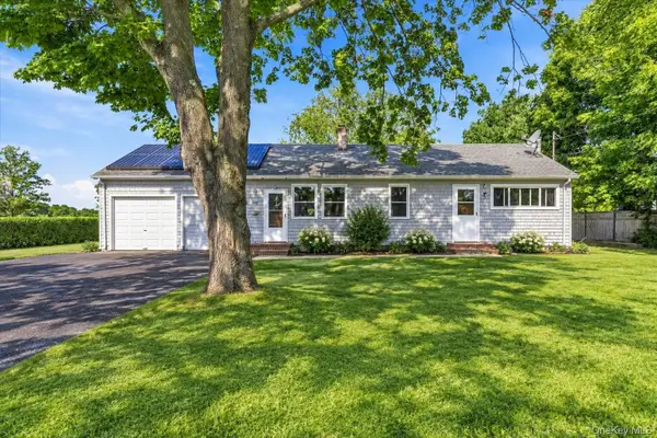 995 Schoolhouse Road, Cutchogue, NY 11935