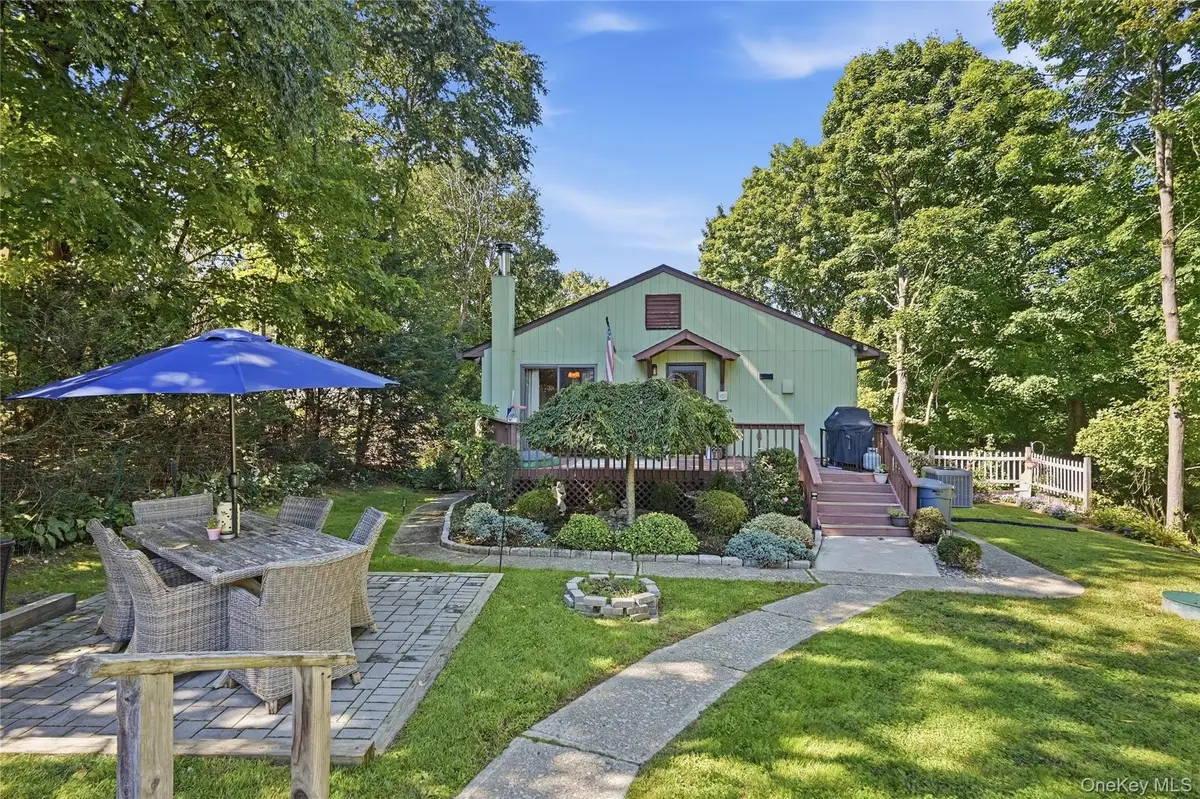 14 Young Street, Cortlandt Manor, NY 10567 - #1