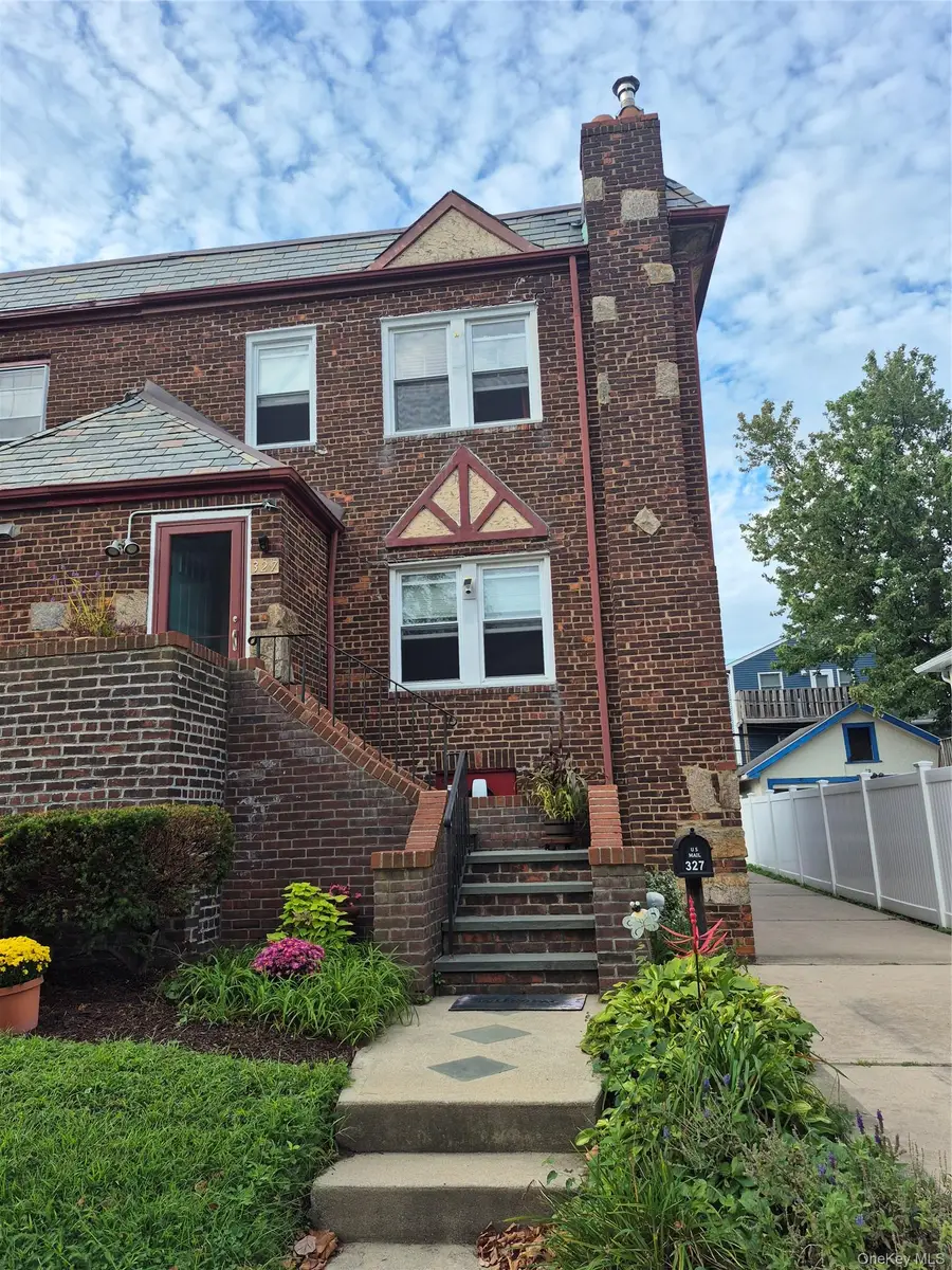 327 E Pine Street, Long Beach, NY 11561 - #2