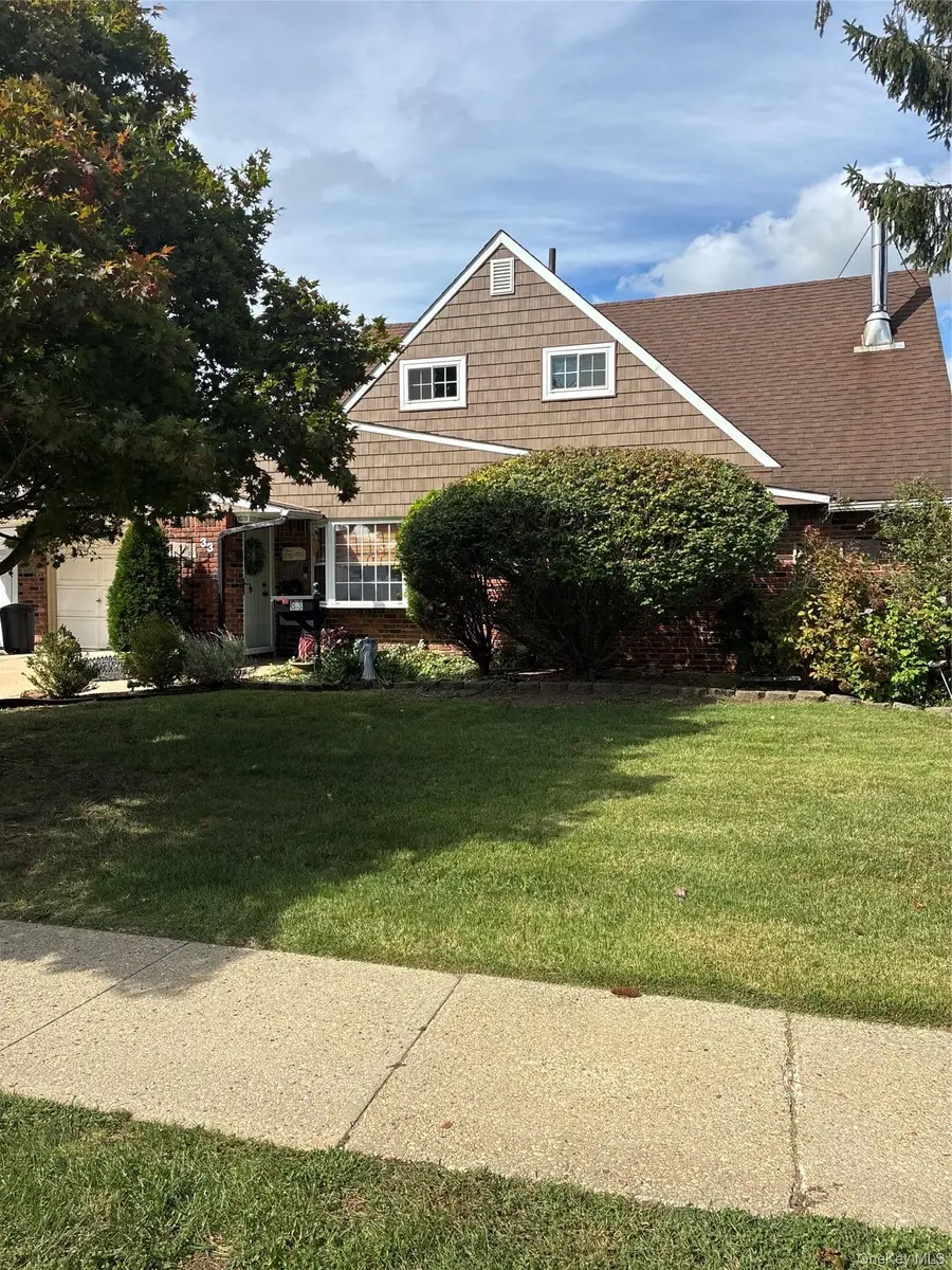 33 Stonecutter Road, Levittown, NY 11756 - #2