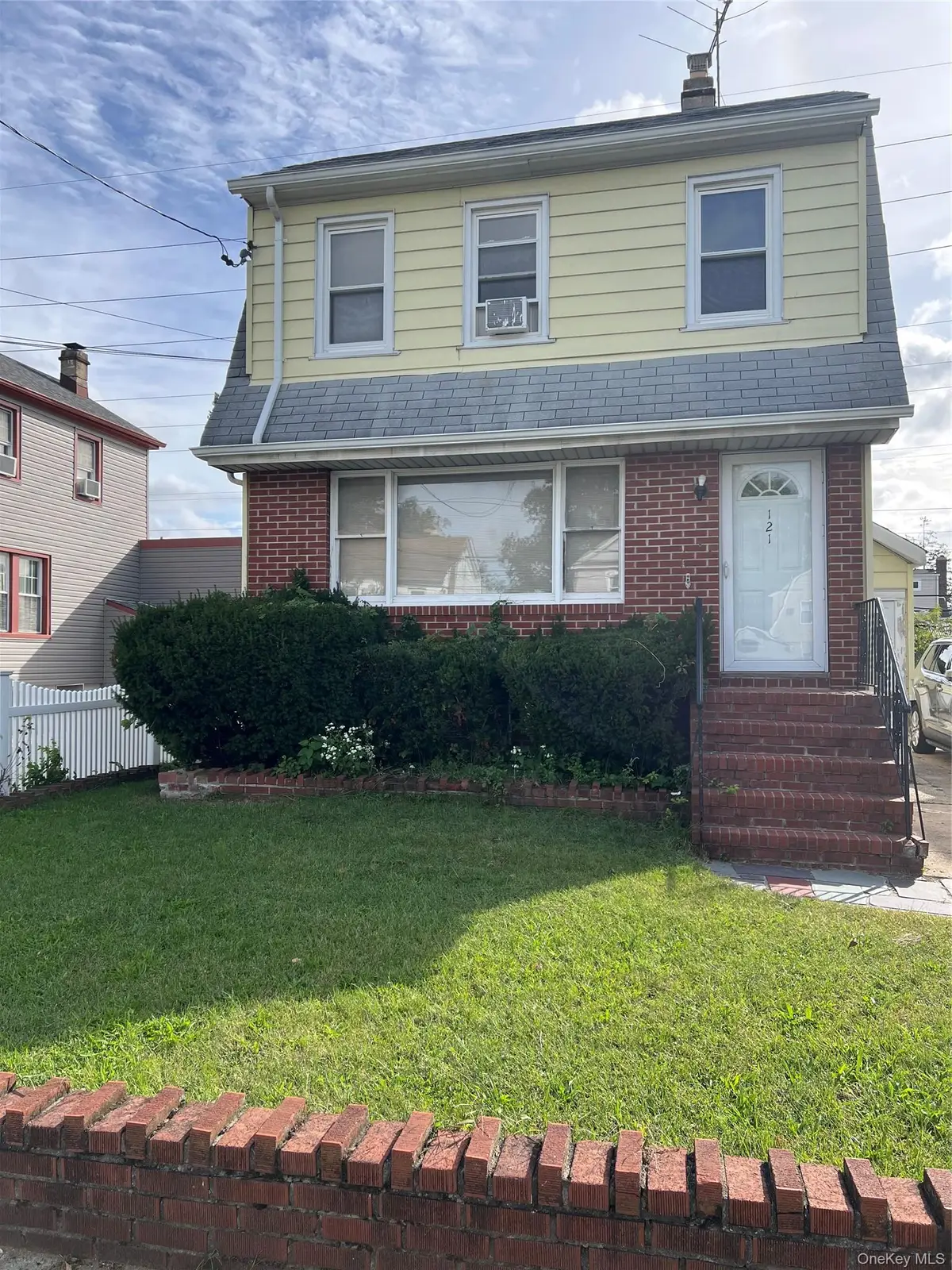 121 Cochran Place, Valley Stream, NY 11581 - #1