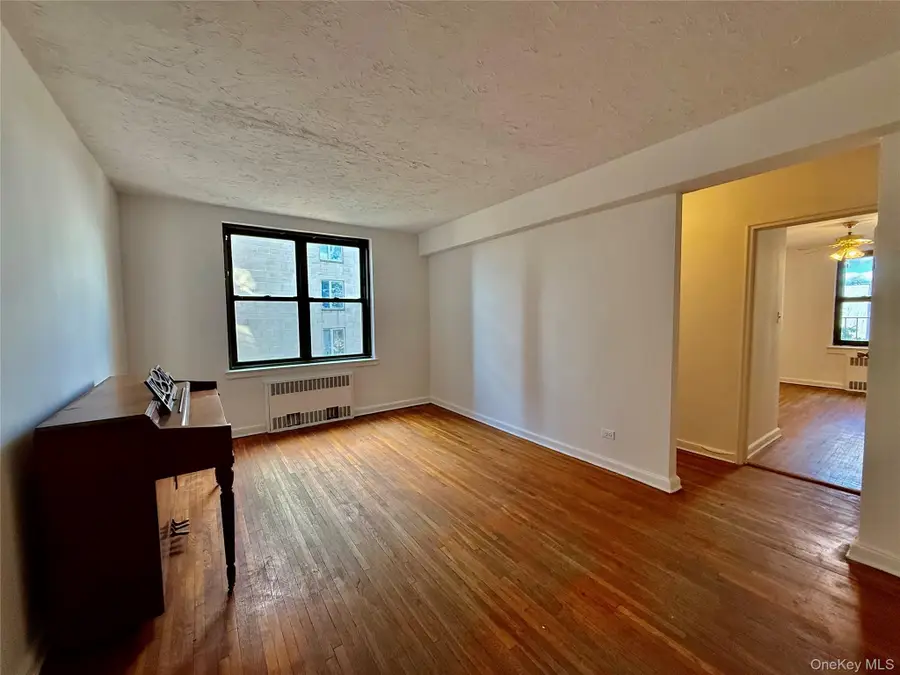 112-24 Northern Boulevard #3G, Corona, NY 11368 - #2
