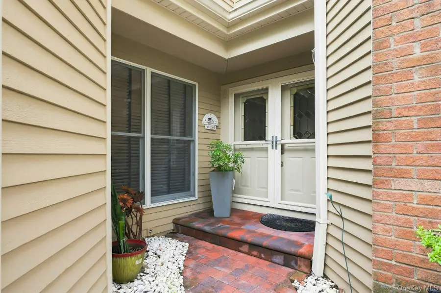 23 Willow Ridge Drive, Smithtown, NY 11787 - #2