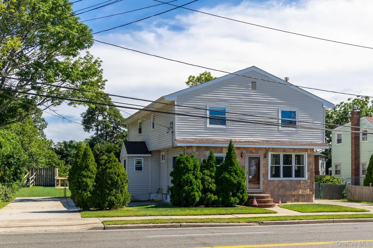 1647 Straight Path, Lindenhurst, NY 11757 - #1
